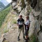 Wandeling over Massaweg door de Massachlucht – de «Grand Canyon» der Schweiz – van Blatten bei Ried via Gibidum, Gragg, Sommerseili langs de Suone Riederi naar Ried-Mörel. Fam. Hansen - Massaweg